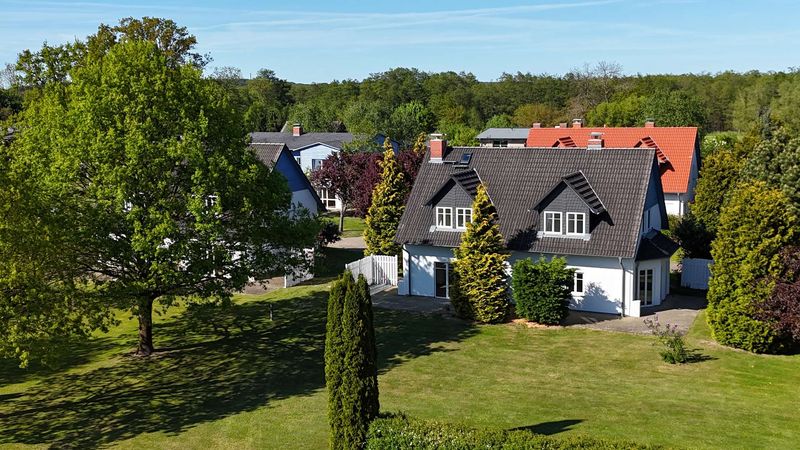Natur, Ruhe, Rendite – Ferienwohnung mit großem Garten und Badeteich auf Usedom